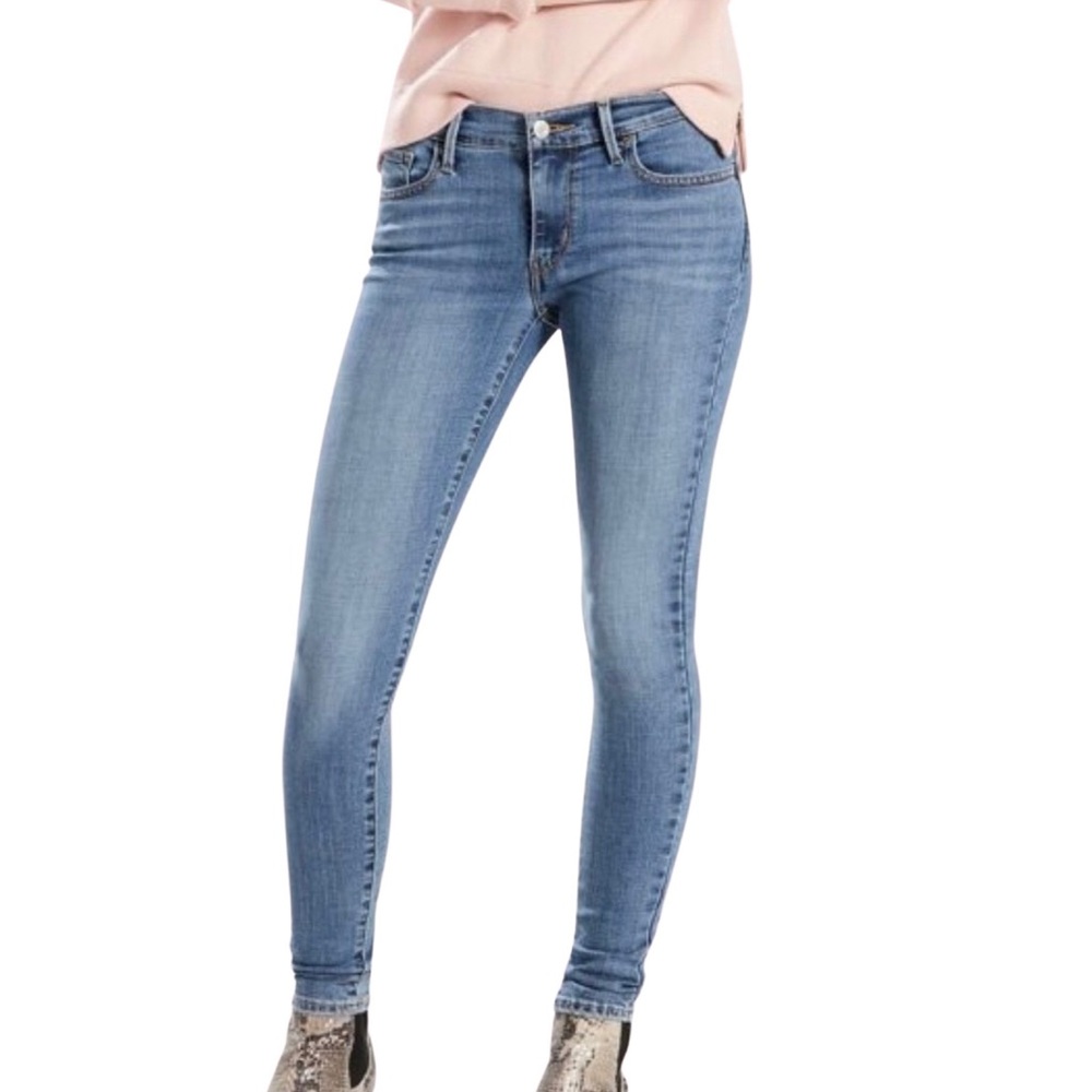Levi’s 710 skinny jeans in medium light wash size 29